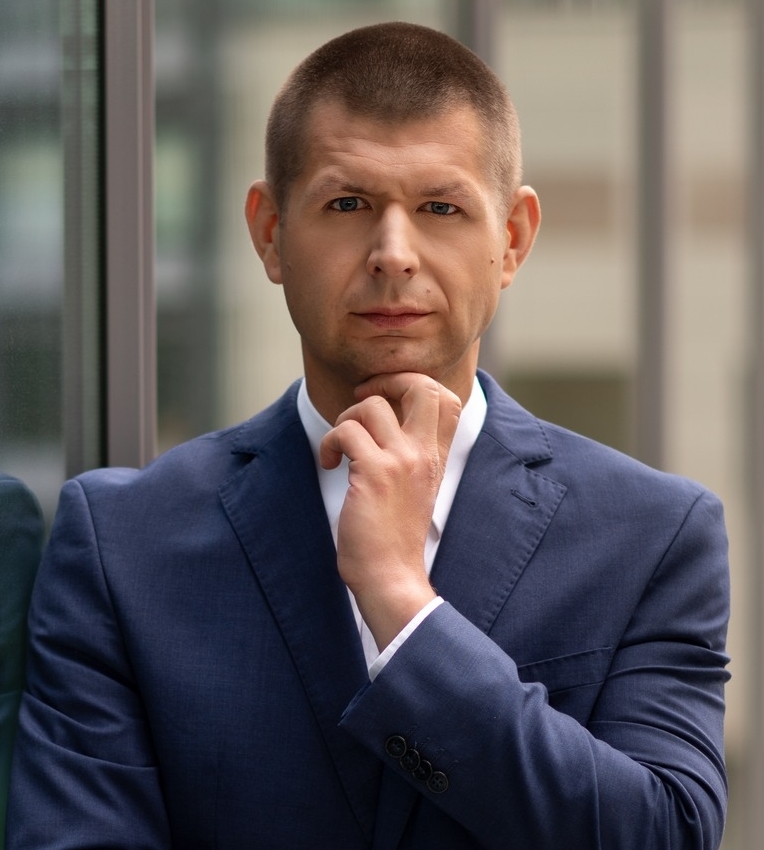 https://kpfplus.stadzing.pl/wp-content/uploads/2022/12/l_buszkiewicz_square.jpg